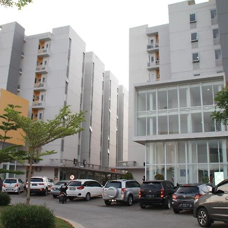Nature Inn Aeropolis Ar3 Tangerang Exteriér fotografie