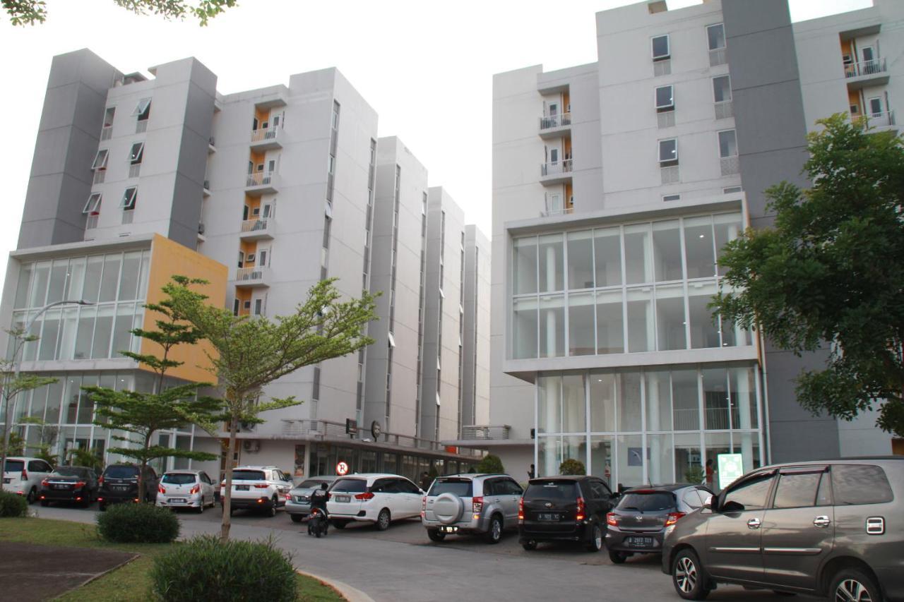 Nature Inn Aeropolis Ar3 Tangerang Exteriér fotografie